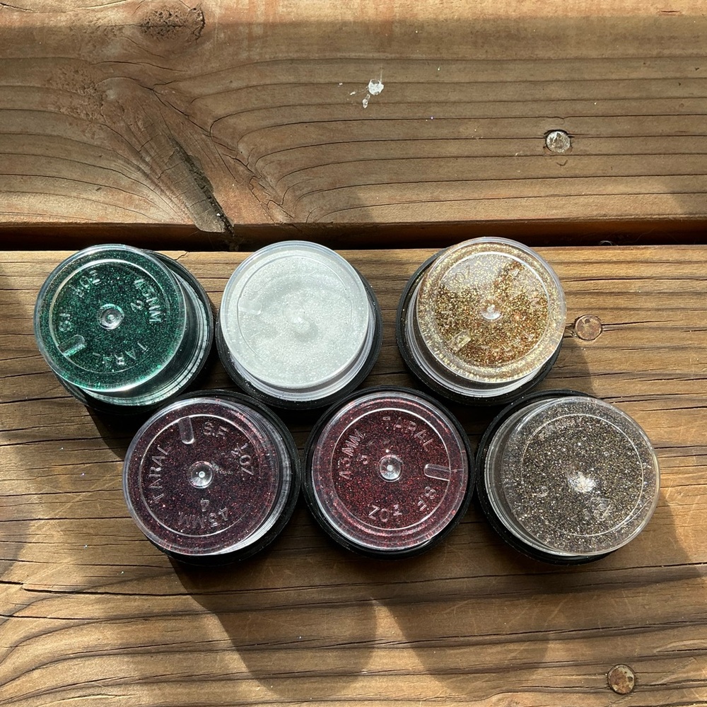 Ultrafine Glitter in Holiday Colors